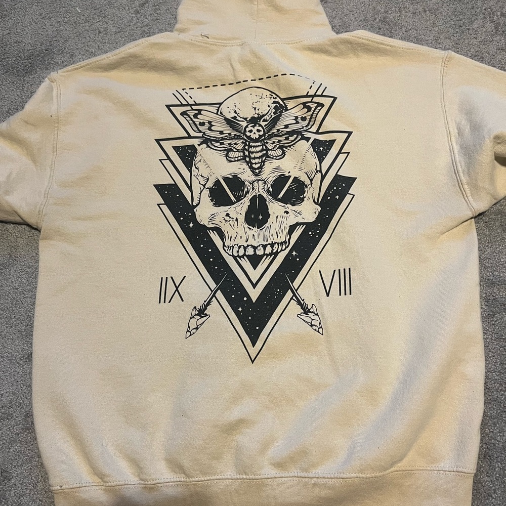 Skull graphic Hoodie